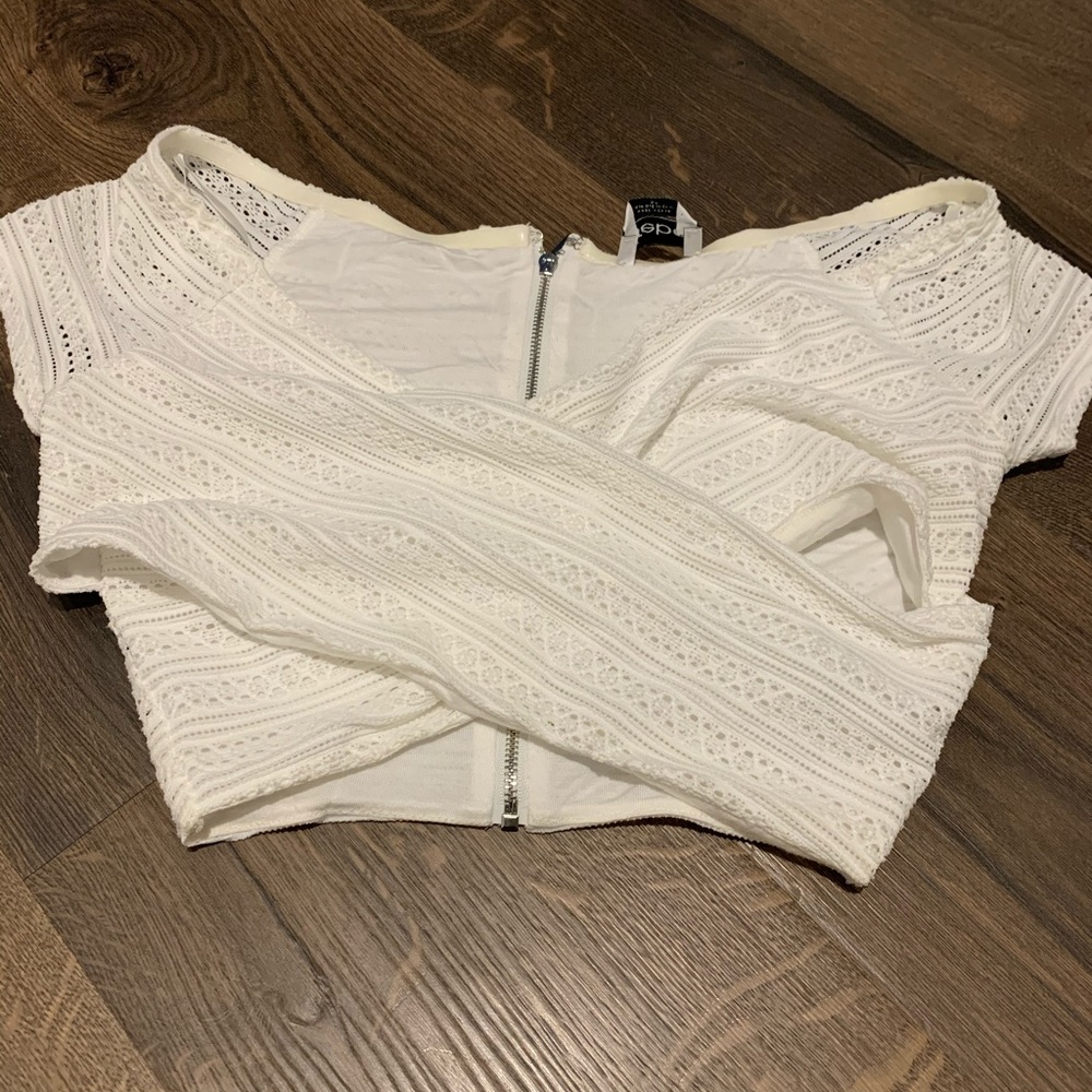 Bebe crop top